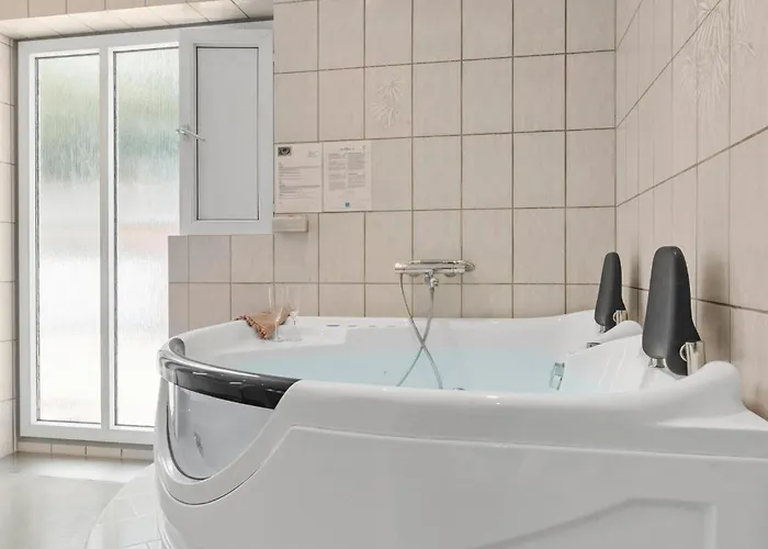 Holiday home Awesome In With Wifi *